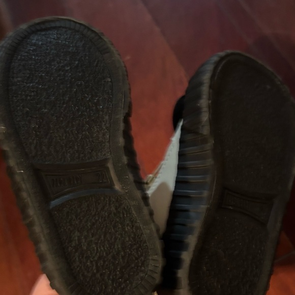 Zara Baby Minnie Mouse High Top Sneakers Size 6 Kids White Black Disney - Picture 5 of 5